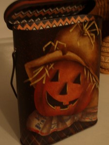 Scarecrow Tin Treat Pail